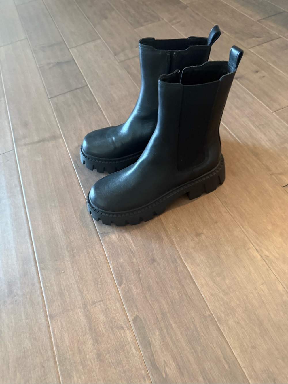 Steve Madden Boots (size 9.5)